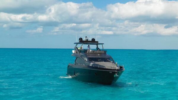 ALFA 76´´ Sunseeker Black !